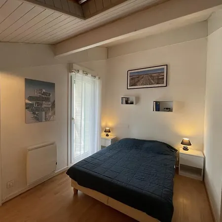 شقة T3 Duplex Avec Piscine, Terrasse Et Tennis A - Fr-1-379-78